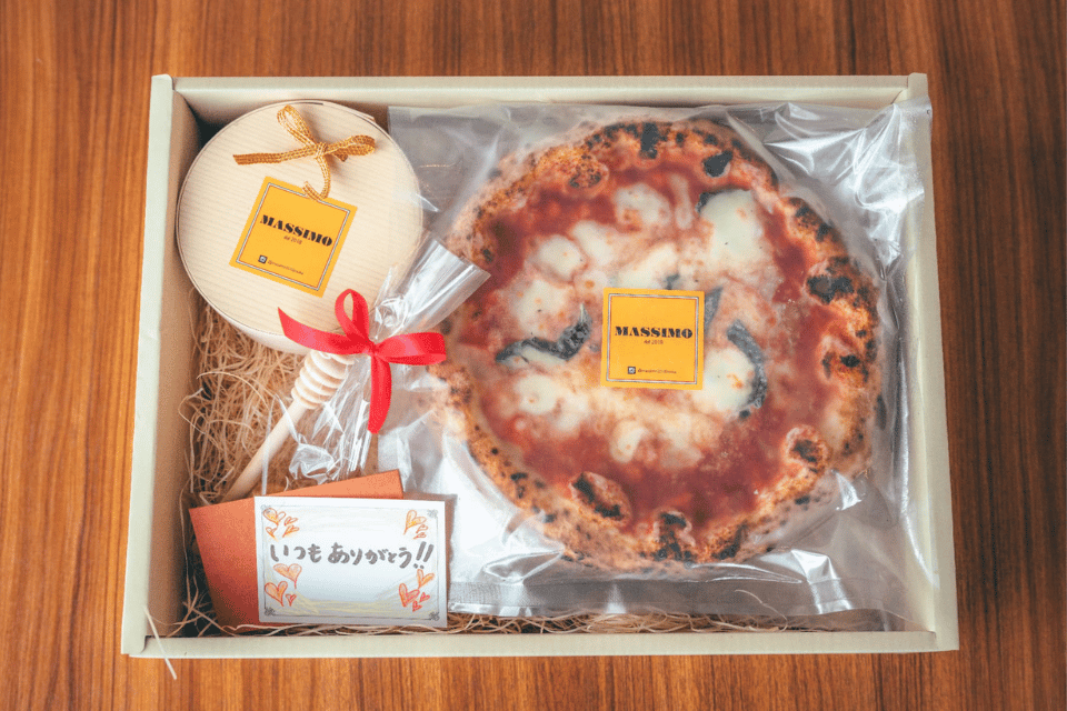 店主おすすめ3種類のピザと濃厚チーズケーキのBOX【送料無料(沖縄、北海道除く)でお得です!!】